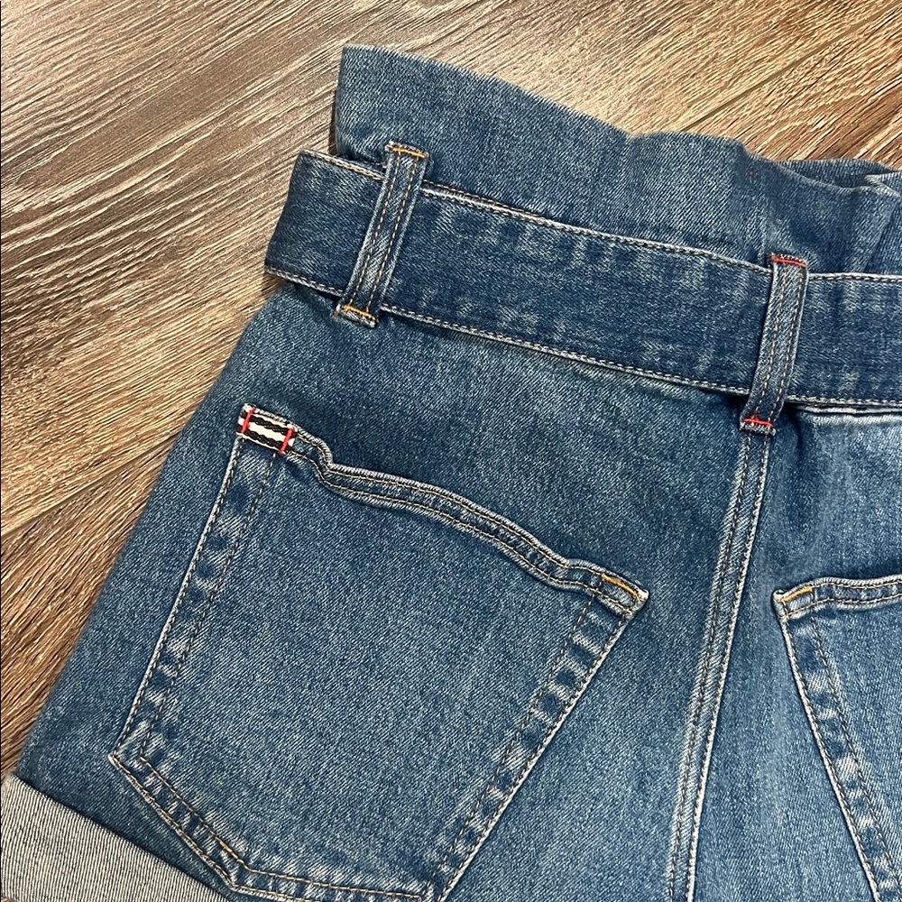 Alice + Olivia Jeans “Rosemary” High-Waisted Paperbag Belted Denim Shorts ❤️ - Picture 9 of 16